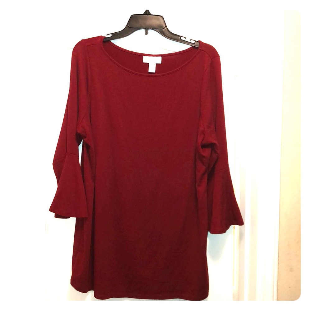Red maternity top with ruffled sleeves